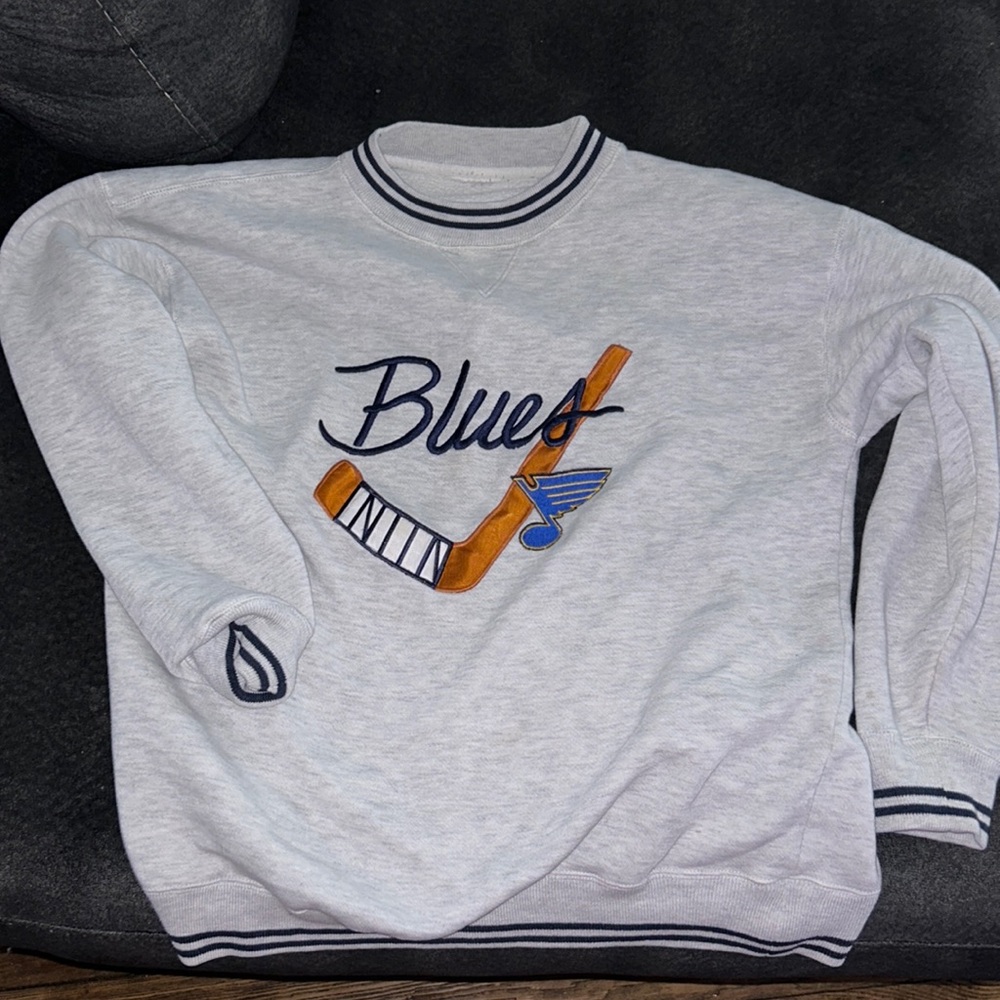 St. Louis blues hockey sweatshirt